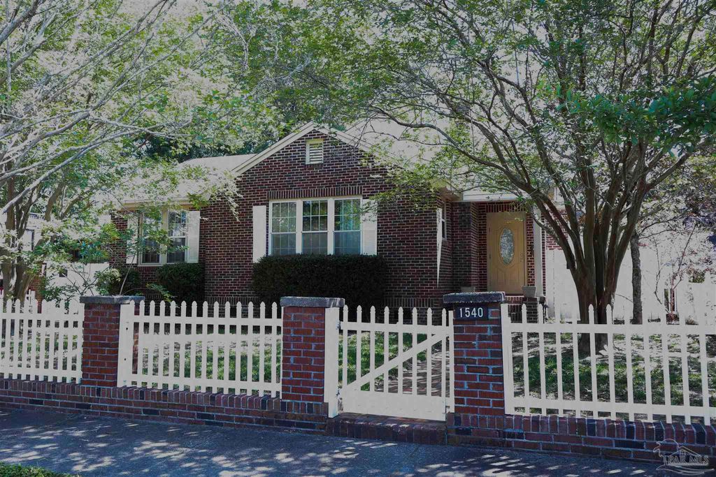 1540 N Spring St, Pensacola, FL 32501