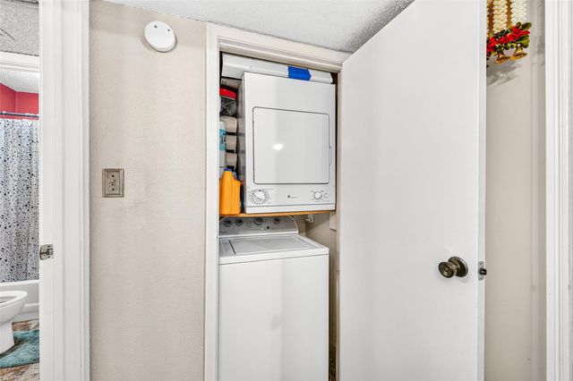 2120 El Paseo Street 604, Houston, TX 77054