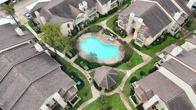 2120 El Paseo Street 604, Houston, TX 77054