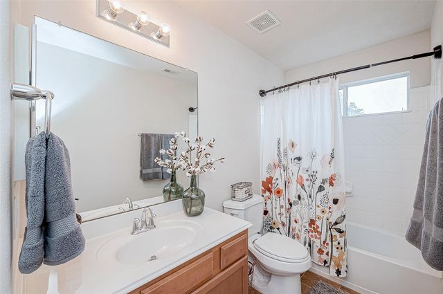 1430 Natural Pine Trail, Conroe, TX 77301