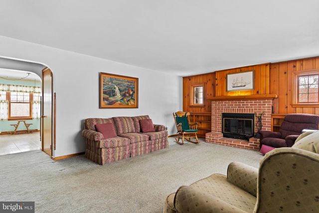 461 SHULER RD, Etters, PA 17319