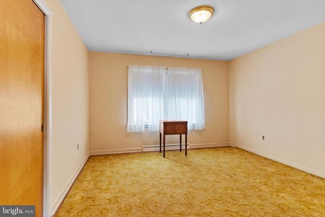 461 SHULER RD, Etters, PA 17319