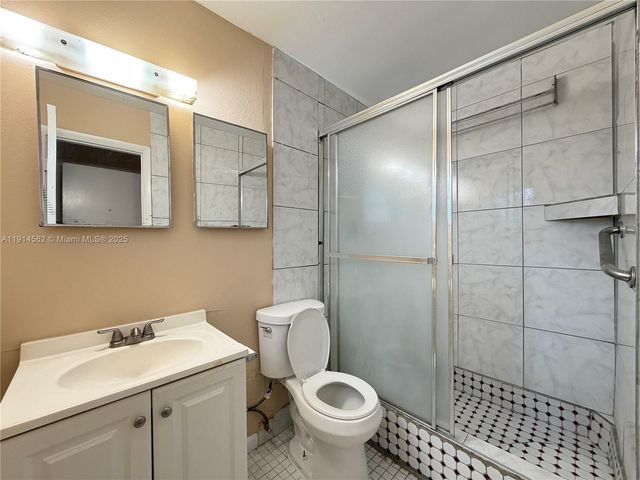 7212 SW 3rd Ct, North Lauderdale, FL 33068