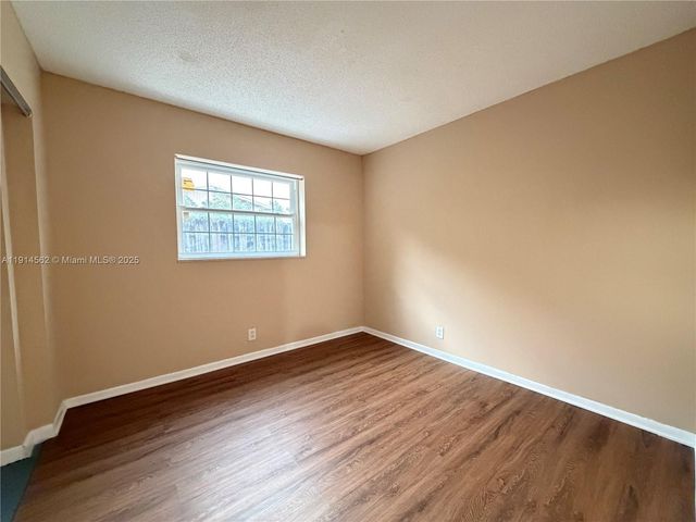 7212 SW 3rd Ct, North Lauderdale, FL 33068