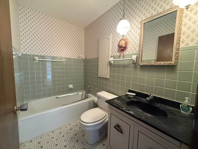 30 Oniatara Lane, Cherokee Village, AR 72529