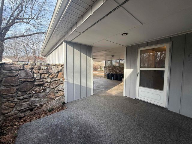 30 Oniatara Lane, Cherokee Village, AR 72529