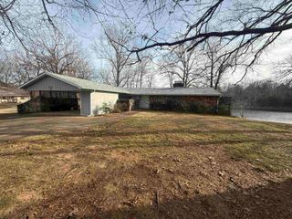 30 Oniatara Lane, Cherokee Village, AR 72529
