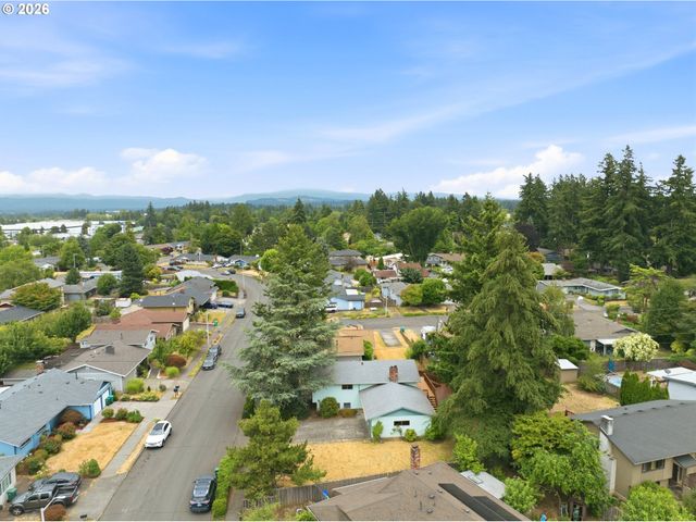 17610 Ne MULTNOMAH Dr, Portland, OR 97230