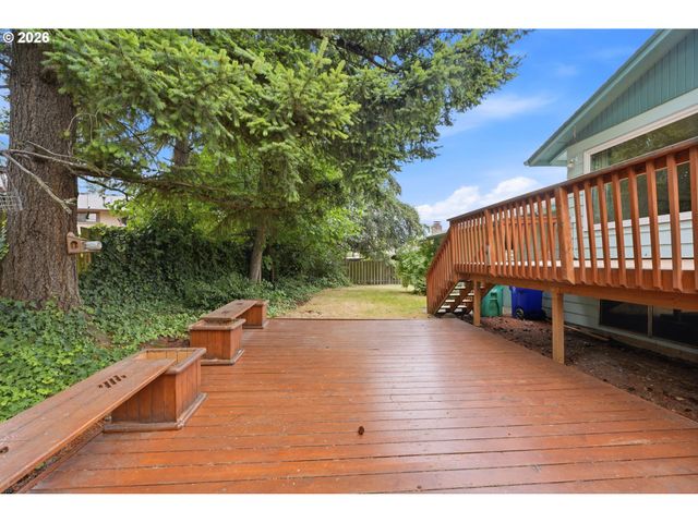 17610 Ne MULTNOMAH Dr, Portland, OR 97230