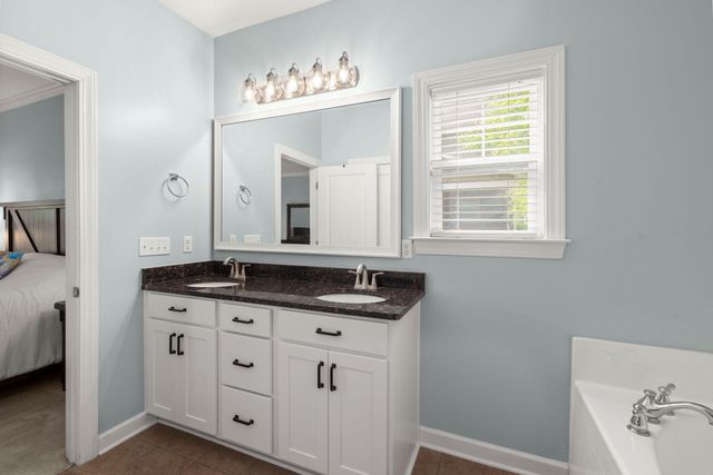 188 Donning Drive, Summerville, SC 29483