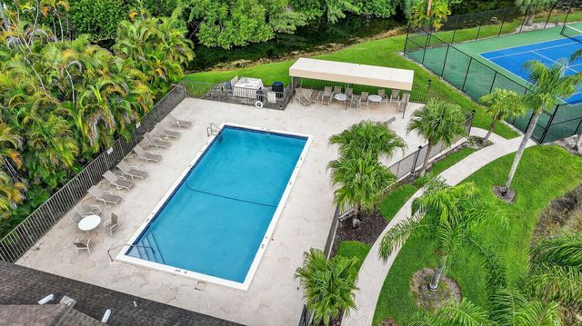 9292 Sabal Ridge Circle C, Boca Raton, FL 33434