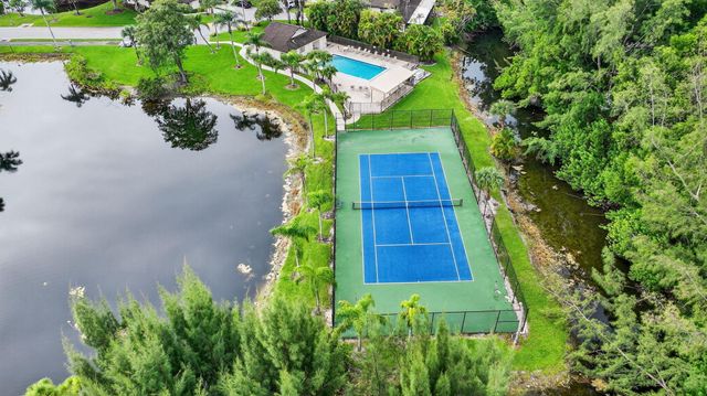 9292 Sabal Ridge Circle C, Boca Raton, FL 33434