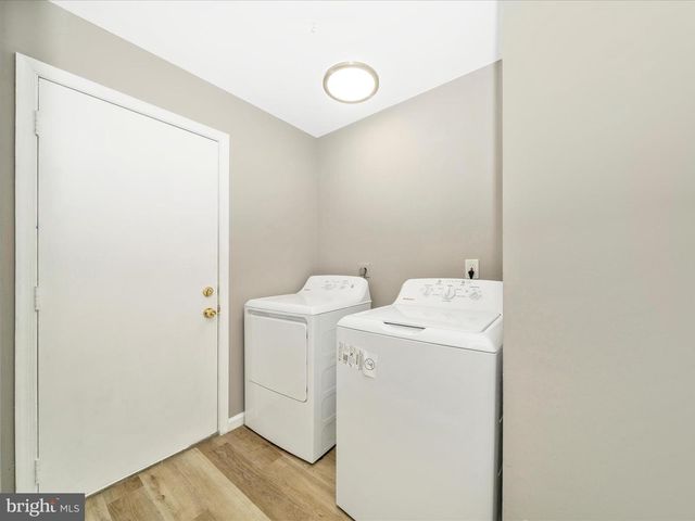 304 LOUREIRO LN, Oxon Hill, MD 20745
