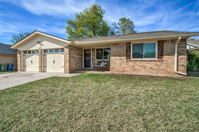 1109 Teal Place, Edmond, OK 73003