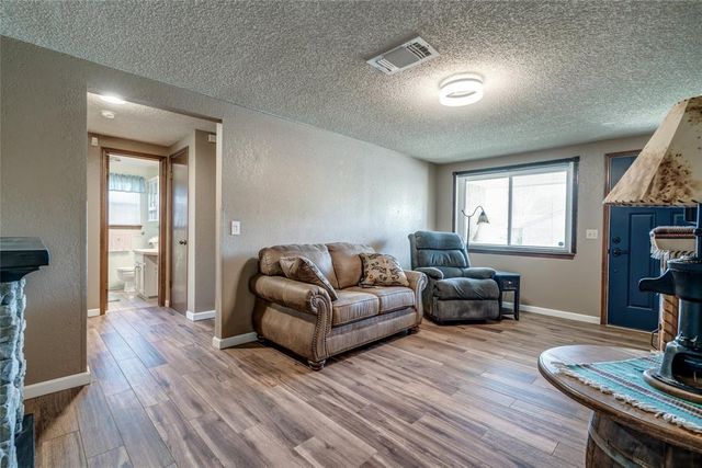 1109 Teal Place, Edmond, OK 73003