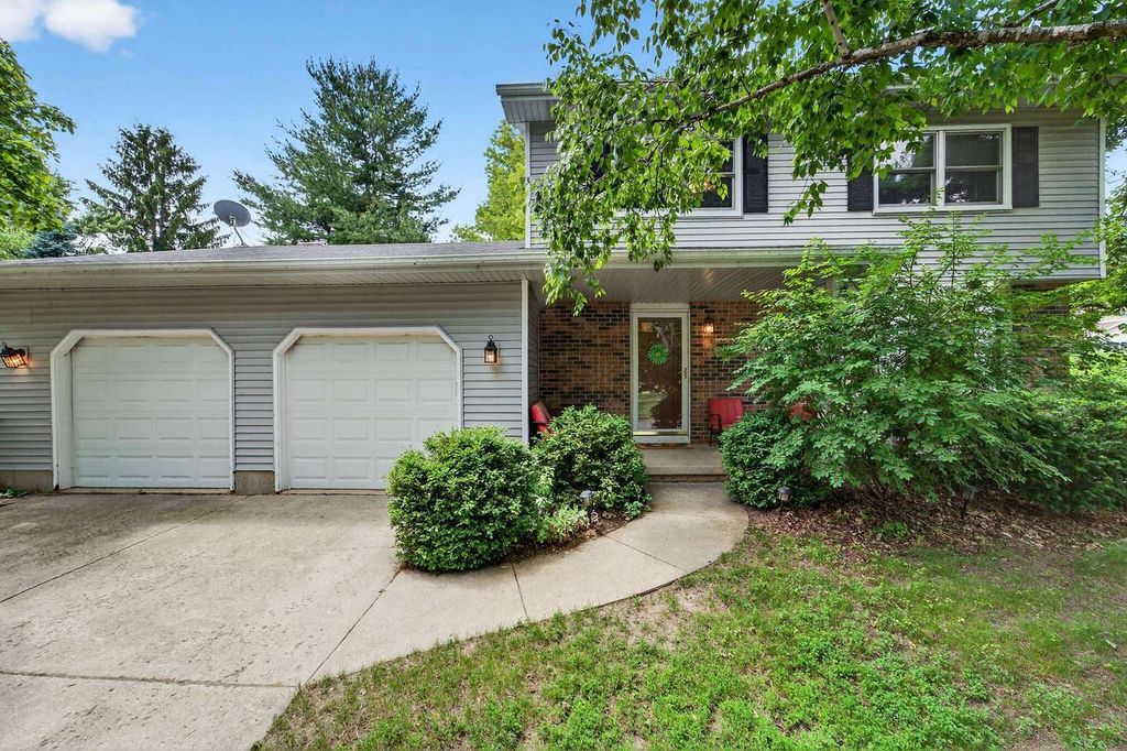 1122 N Westfield Road, Madison, WI 53717