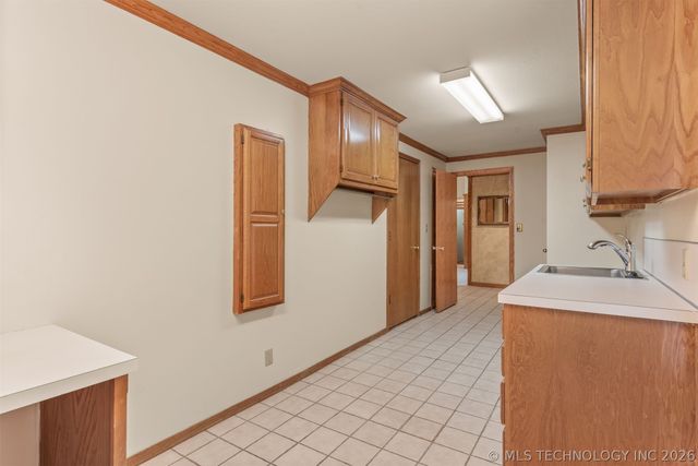 610 N 177th East Avenue, Catoosa, OK 74015