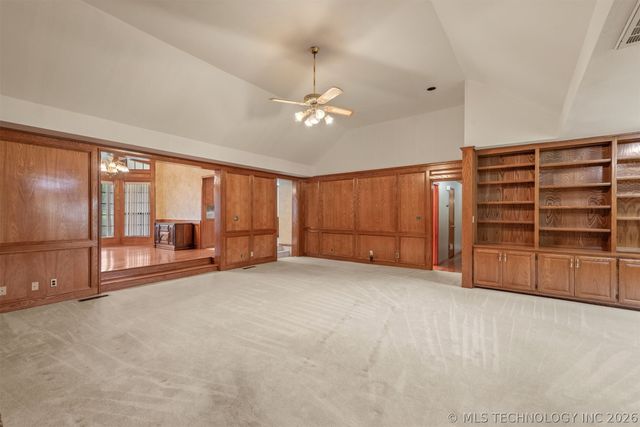 610 N 177th East Avenue, Catoosa, OK 74015