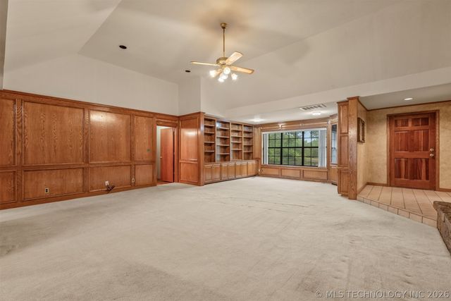 610 N 177th East Avenue, Catoosa, OK 74015