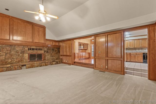 610 N 177th East Avenue, Catoosa, OK 74015