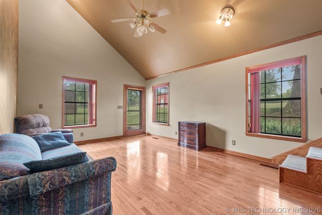 610 N 177th East Avenue, Catoosa, OK 74015