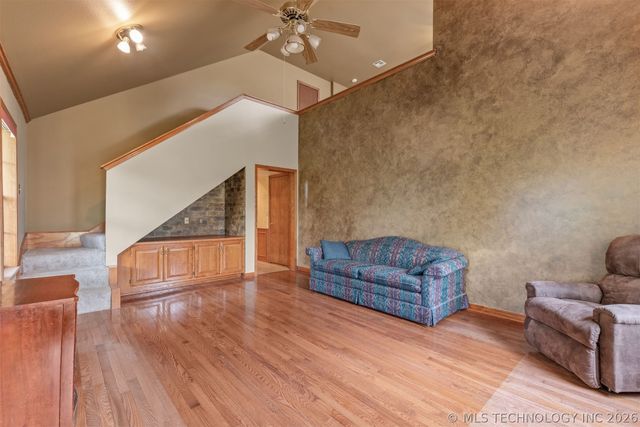 610 N 177th East Avenue, Catoosa, OK 74015
