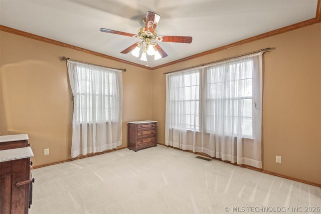 610 N 177th East Avenue, Catoosa, OK 74015