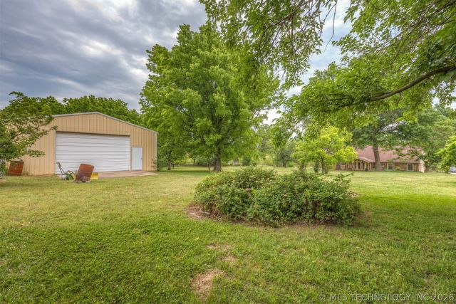 610 N 177th East Avenue, Catoosa, OK 74015