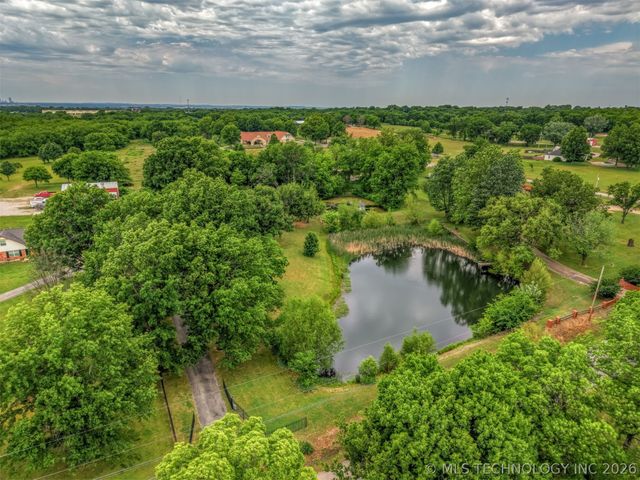 610 N 177th East Avenue, Catoosa, OK 74015