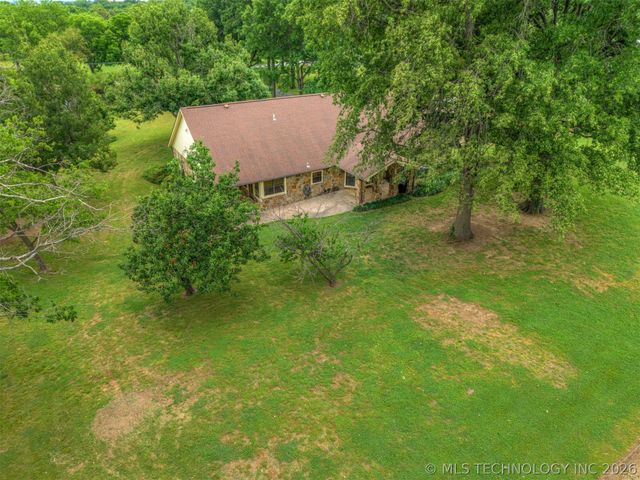 610 N 177th East Avenue, Catoosa, OK 74015