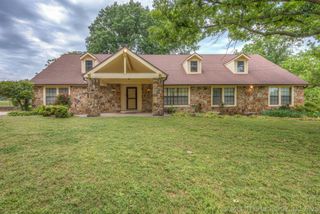 610 N 177th East Avenue, Catoosa, OK 74015