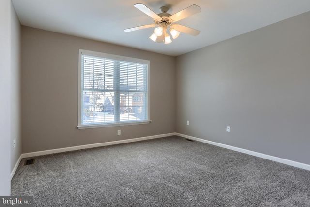 411 NORTHSTAR DR, Harrisburg, PA 17112