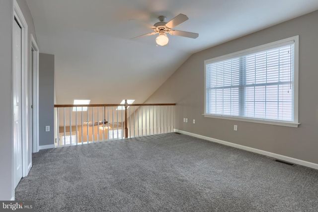 411 NORTHSTAR DR, Harrisburg, PA 17112