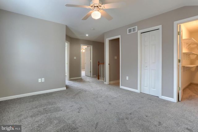 411 NORTHSTAR DR, Harrisburg, PA 17112