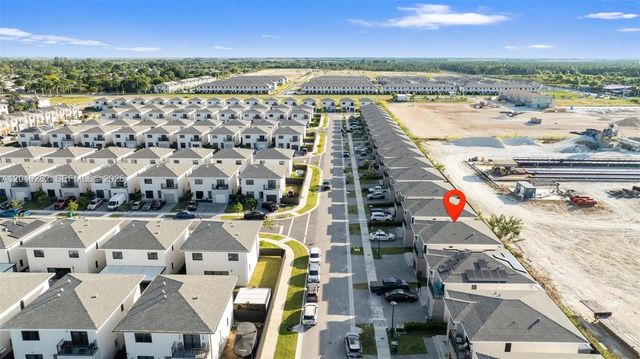 275 NW 13th Place, Florida City, FL 33034