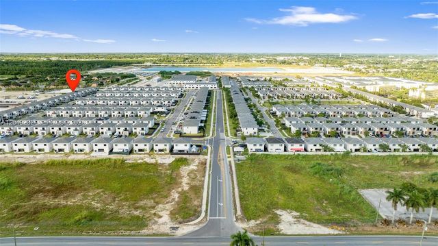 275 NW 13th Place, Florida City, FL 33034