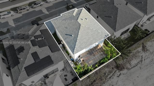 275 NW 13th Place, Florida City, FL 33034