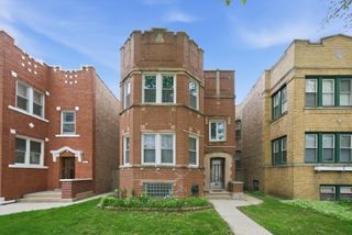 5723 N TALMAN Avenue, Chicago, IL 60659