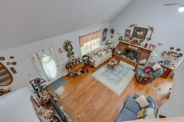 2161 Garner Rd, Mount Pleasant, TN 38474