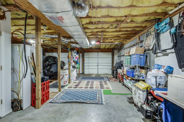 2161 Garner Rd, Mount Pleasant, TN 38474