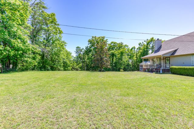 2161 Garner Rd, Mount Pleasant, TN 38474