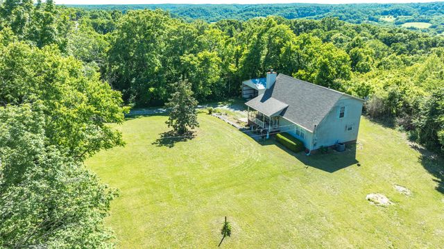 2161 Garner Rd, Mount Pleasant, TN 38474