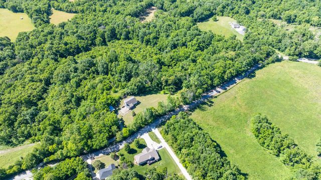 2161 Garner Rd, Mount Pleasant, TN 38474