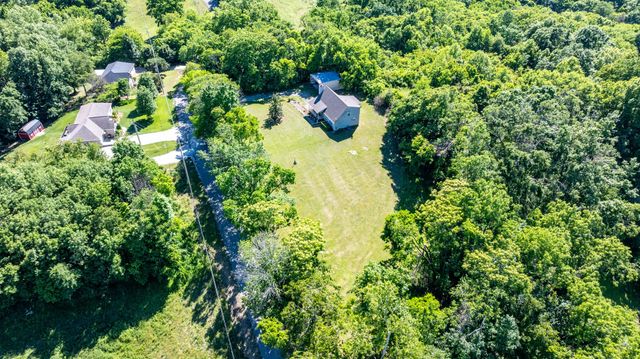 2161 Garner Rd, Mount Pleasant, TN 38474