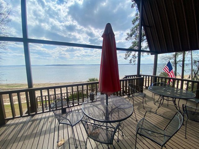 709 Cr 4921, Etoile, TX 75944