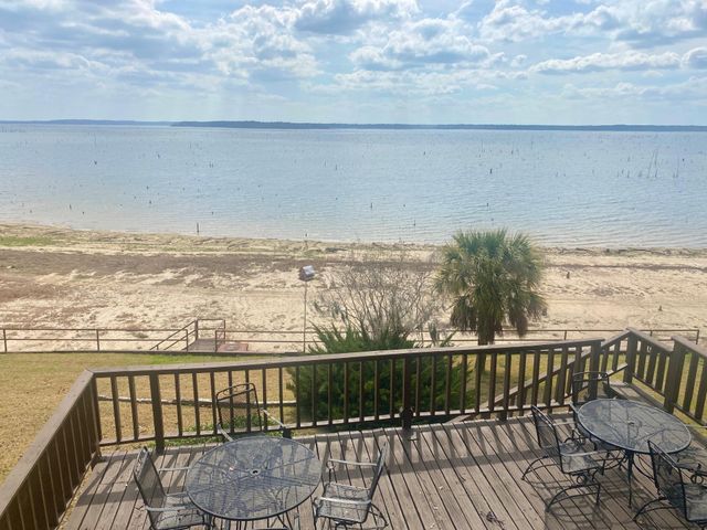 709 Cr 4921, Etoile, TX 75944