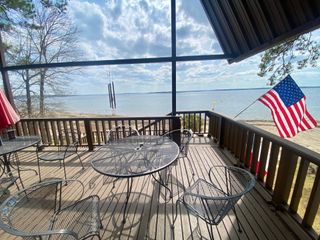 709 Cr 4921, Etoile, TX 75944