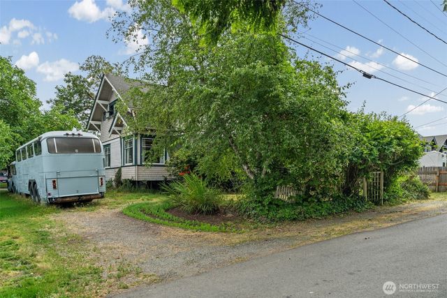 4049 S 128th Street, Tukwila, WA 98168