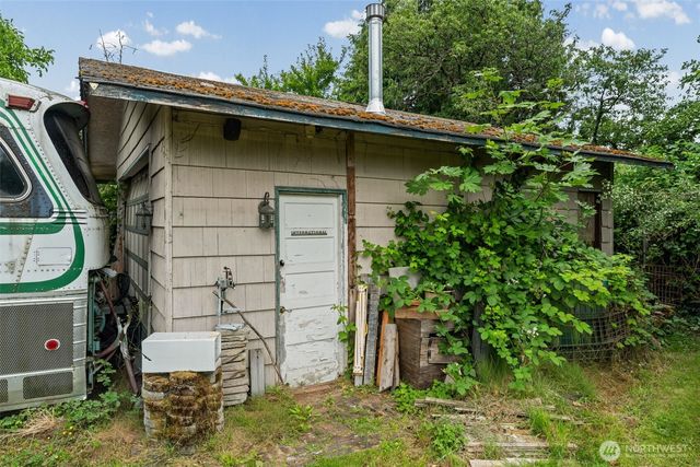 4049 S 128th Street, Tukwila, WA 98168