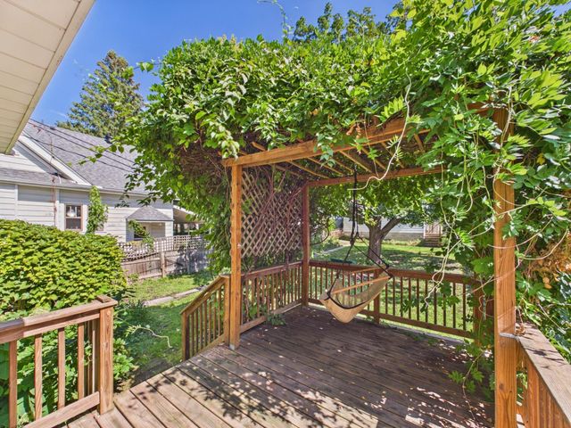 1317 N 5th Street, Mankato, MN 56001